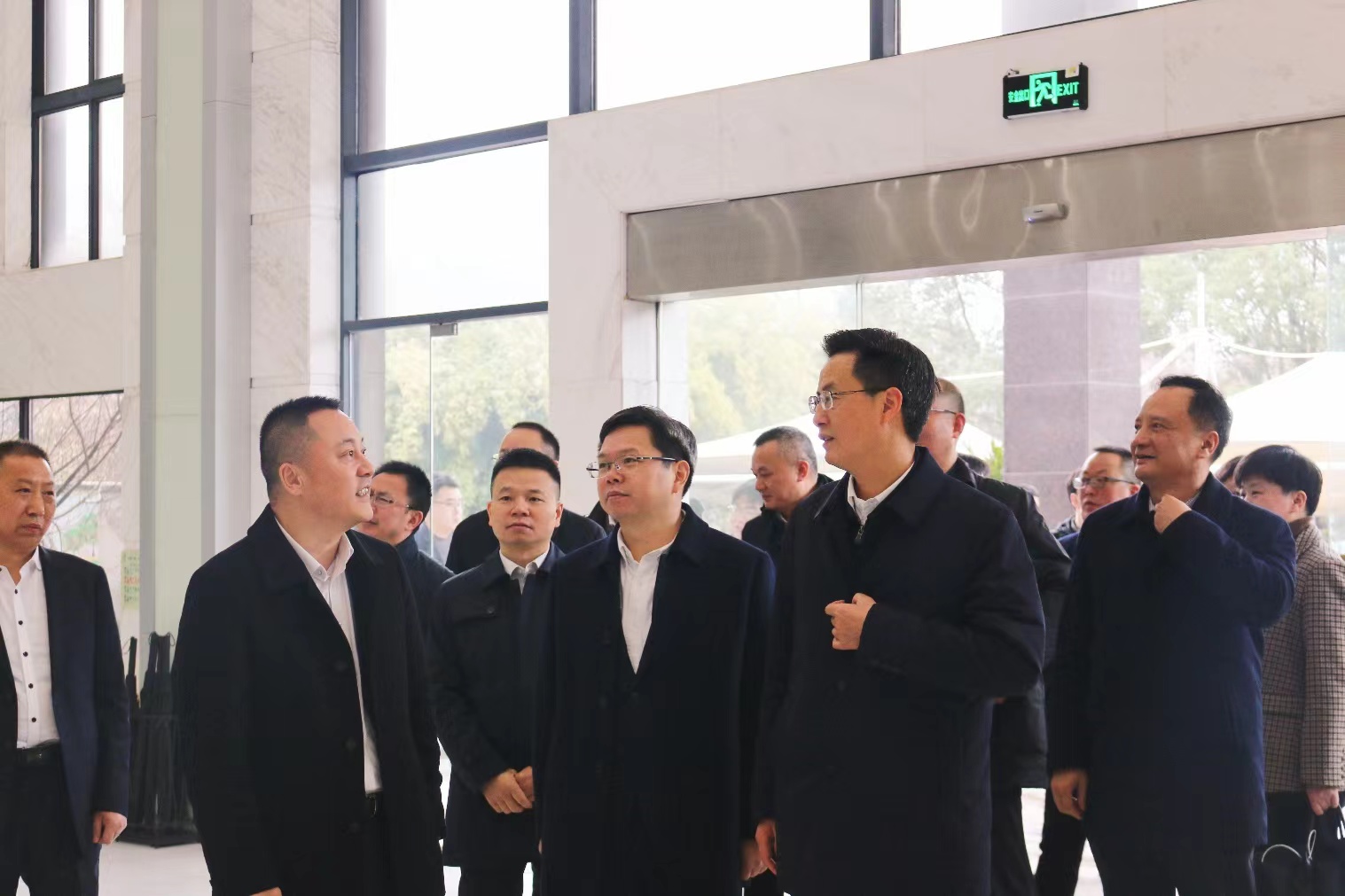 ������ί��ǳ�ΰһ��ݰ��2121�Ƿ�������������ָ��